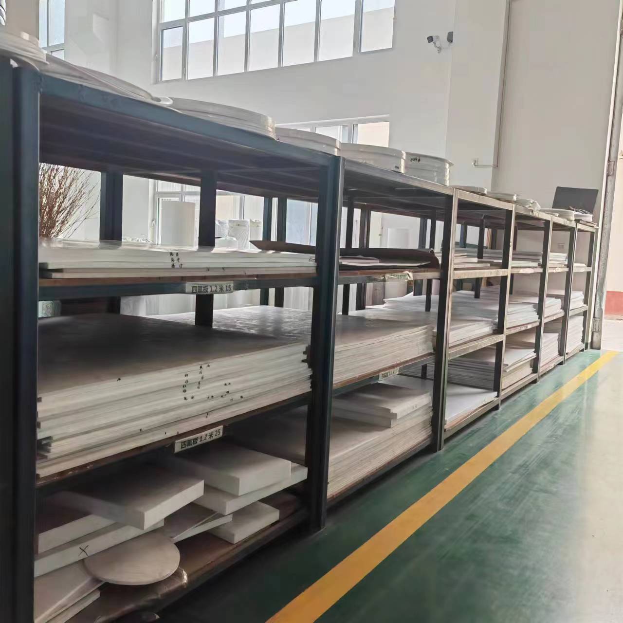 Hojas laminadas de teflón: materiales compuestos avanzados para diversas industrias